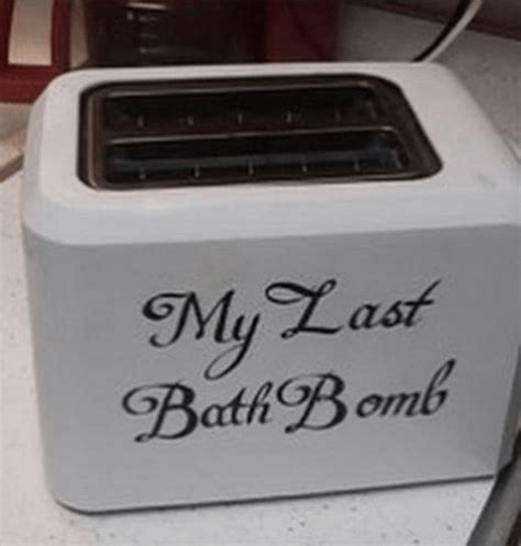 This bath bomb : r/HelpMeFind 